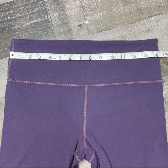 Athleta Purple Leggings size Medium - Picture 6 of 9